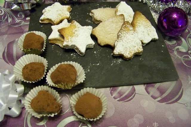 Biscuits sablés de Noël .. pour Cadeaux Gourmands ..