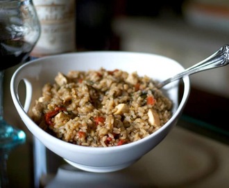 Balsamic Risotto with Grilled Chicken, Fresh Spinach and Sun Dried Tomatoes