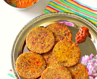 Rajasthani Korma Roti Recipe | Korma Pudi Recipe ( Crispy Green Moong Dal Roti ) - Travel Recipes