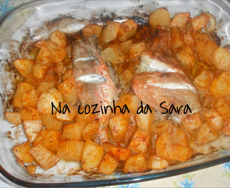 Peixe vermelho (Red Fish) no forno com batatas douradas