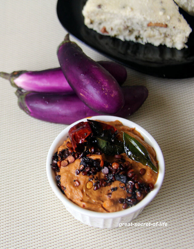 Eggplant Chutney - Brinjal chutney - Easy side dish for idli / dosa - Simple side dish for idli / dosa