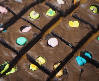 Lucky Charm Marshmallow Brownies