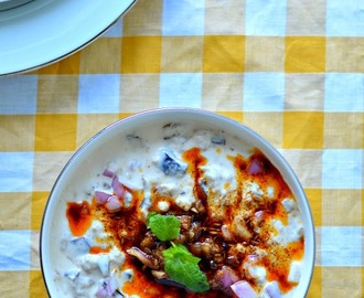 Baingan ka Raita :: Brinjal in curd raita :: Eggplant yogurt dip :: Aubergine with yoghurt