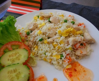 Stekt ris med reker og grønnsaker
