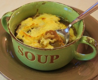 Slow Cooker Simple French Onion Soup