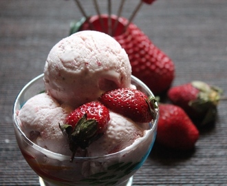 No Churn Strawberry Icecream Recipe