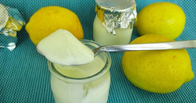 Yogur de limón con o sin yogurtera