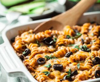 25-Minute Healthy Mexican Pasta Bake
