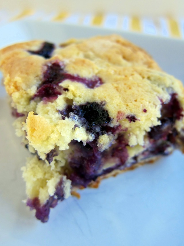 Lemon Blueberry Muffin Cake