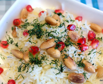 Γιορτινό Ρύζι Basmati με καβουρδισμένα αμύγδαλα και ρόδι.