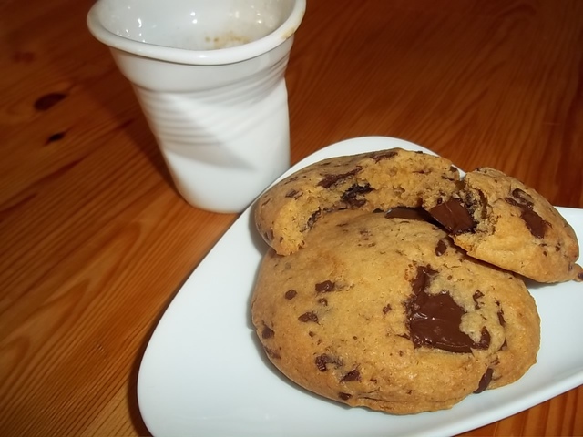 Η μοναδική συνταγή για Αμερικάνικα cookies με κομματάκια σοκολάτας που αξίζει να έχετε!