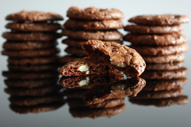 Cookies med sjokolade – mørk og hvit