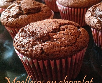 muffins hyper moelleux au chocolat et coeur au nutella.recette facile et inratable de moelleux au chocolat et nutella.