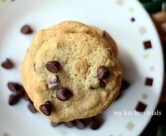 Eggless chocolate chip cookies