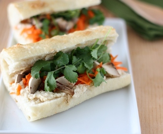 Hummus Sandwiches with Carrot and Cilantro