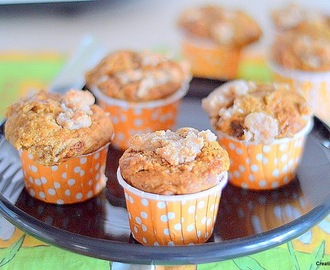 Eggless Banana muffins with streusal topping - easy Baking recipes