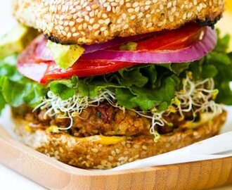 Τέλεια burgers λαχανικών για την πιο νόστιμη νηστεία