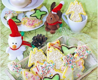Receita prática de biscoitos natalinos, porque o natal já está batendo à nossa porta, oh,oh oh!!!