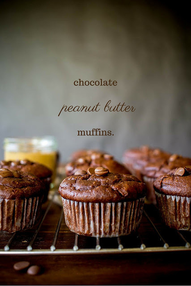 Muffins με σοκολάτα και φυστικοβούτυρο (χωρίς ζάχαρη)
