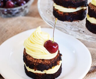 Cherry Cake With Cream Cheese Frosting Recipe