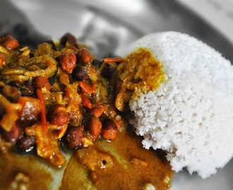 Kadala Curry / Black chickpeas curry with roasted coconut gravy