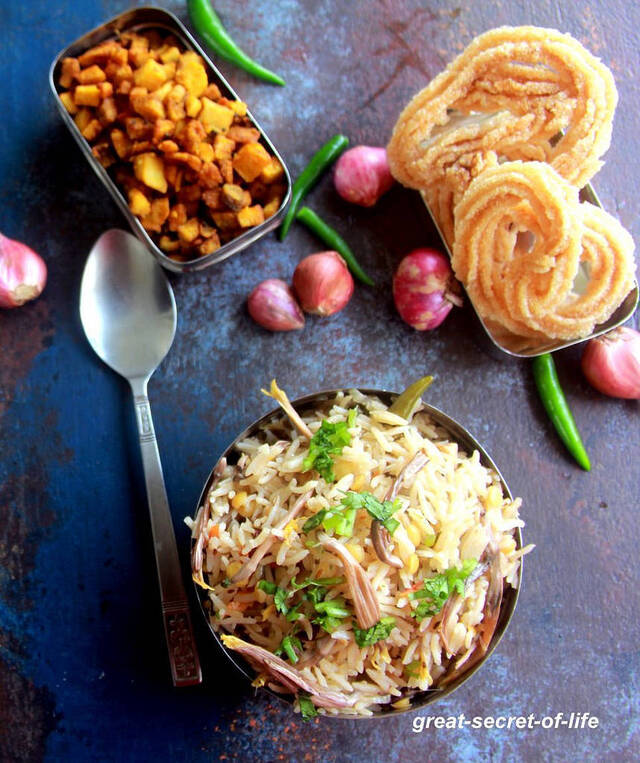 valaipoo biryani - Banana Flower biryani - Valaipoo rice - One pot Meal - Lunch recipes - lunch box recipe - rice recipes