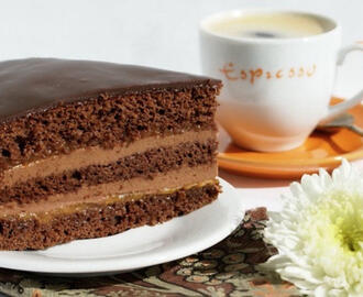 Μια εκπληκτική συνταγή για να φτιάξετε το νοστιμότερο κέικ Πράγας