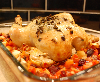 Helstekt kylling med rotgrønnsaker