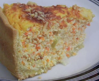 Torta de Queijo Minas e Cenoura.