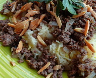 Timman Z'affaran (Iraqi Saffron Rice With Meat)
