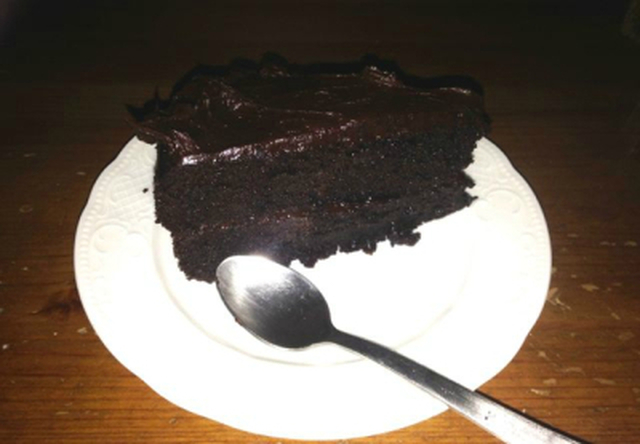 Sunnere sjokoladekake med en overraskelse:)