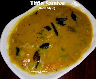 Tiffin sambar (Hotel style)