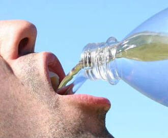 10 Benefícios da água pura para a saúde