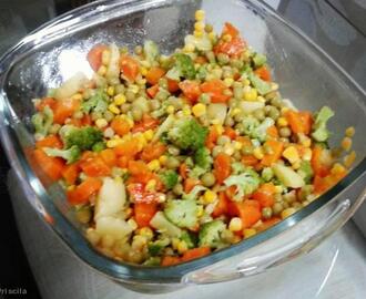 Salada de legumes cozidos