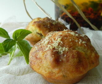 Muffins aux tomates séchées et au basilic, sans gluten et sans lactose
