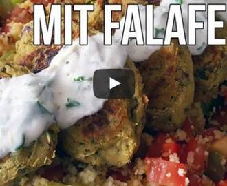 Couscous Salat mit Falafel | Gesunde Fitness Mahlzeit