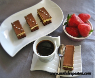 Tarta de crema de yemas y merengue de chocolate / Prajitura cu crema de unt si bezea de ciocolata