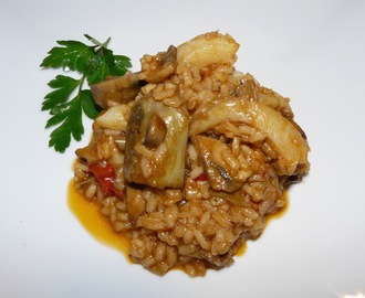 Paella d'arròs amb bacallå i verduretes
