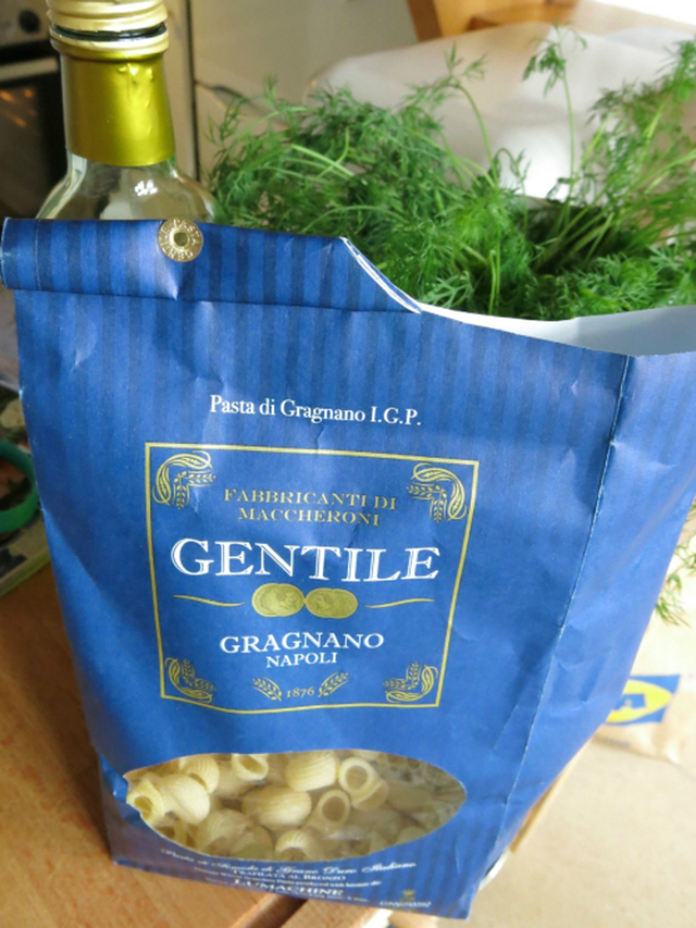 Middagstips: Limestekt laks med stekte grønnsaker og pasta