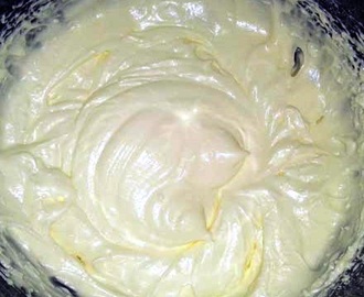 Frosting de Queso Crema y Mantequilla