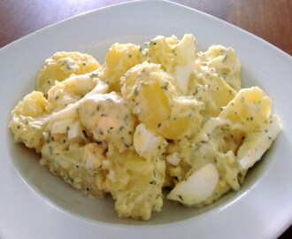 Ensalada de papas y huevo estilo argentino {patata y huevo duro}