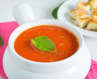 Homemade Tomato Soup / How To Make Easy Tomato Soup