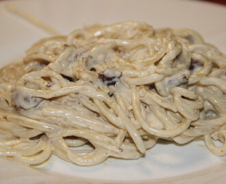 Espaguetis a la Carbonara (Recepta Italiana)