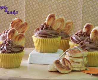 Cupcakes integrales con buttercream de chocolate y palmeritas