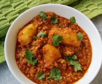 Recipe of Dum Aloo in Cooker | How to Make Baby Potatoes in Crunchy Peanut Curry