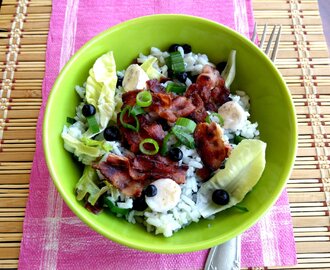Áfonyás-rizses saláta bacon-nel