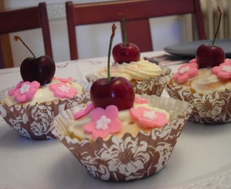Cheesecake Cupcakes
