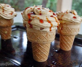 κεκάκια σε χωνάκι/Ice Cream Cone Cupcakes