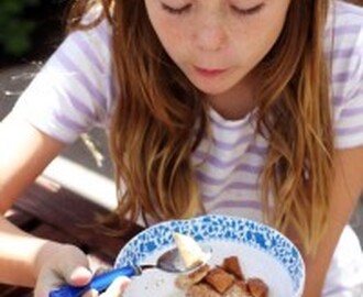 Φρυγανισμένο ψωμί με γάλα: θρεπτικό πρωινό ιδανικό για παιδιά