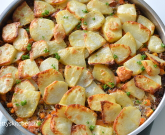 Ovenschotel met aardappels en gehakt (Musaka)